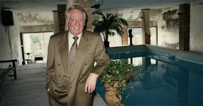 Culture Trivia Question: Robert Stigwood managed which famous musical group?