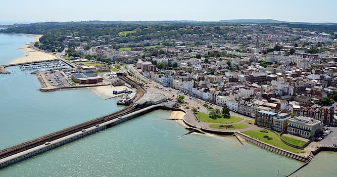 Culture Trivia Question: Ryde in the Isle of Wight has a museum dedicated to what form of communication?