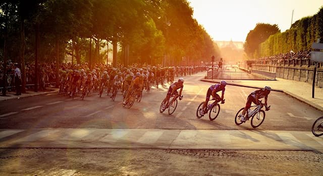 Спорт Вопрос: В каких странах проводятся самые престижные соревнования в шоссейном велоспорте Гранд Тур?