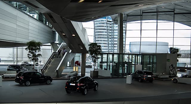 Культура Вопрос: В какой стране можно посетить музей BMW?