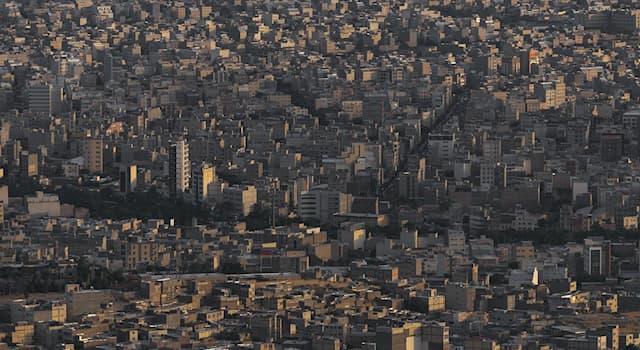 География Вопрос: В какой стране находится город Тебриз?