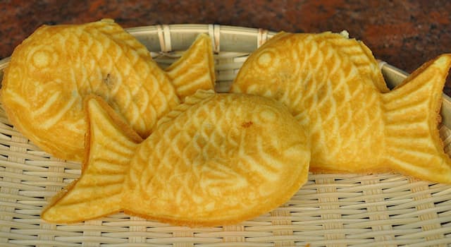 Society Trivia Question: In which country was a fish-shaped cake "taiyaki" first made?