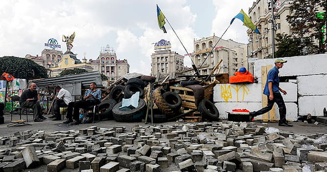 Общество Вопрос: В каком году началась акция протеста в Украине "Евромайдан"?
