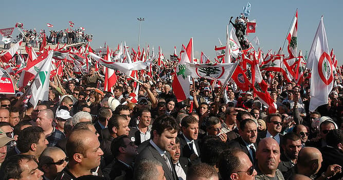 География Вопрос: В каком году в Ливане началась "Кедровая Революция"?