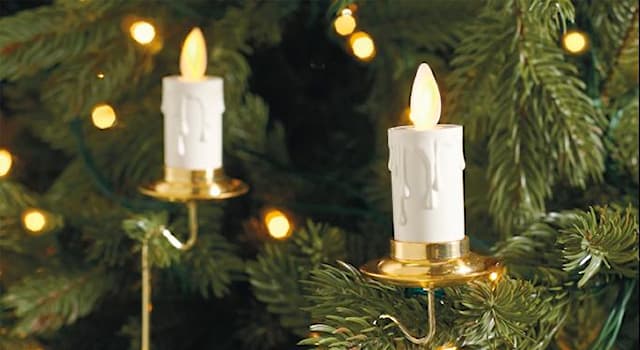 Culture Trivia Question: What was the precursor to electric lights on a Christmas tree?