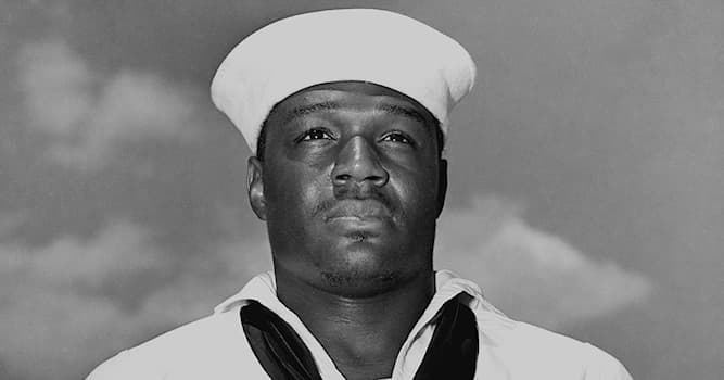 History Trivia Question: Which award represented the highest decoration received by U.S. Navy cook Doris Miller in WWII?