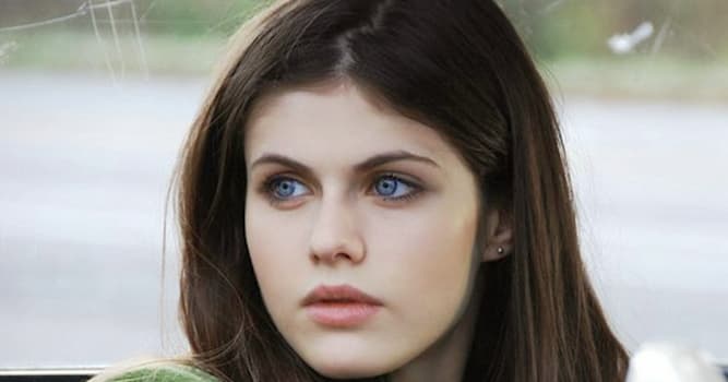 Filmy Pytanie-Ciekawostka: Kim jest Alexandra Daddario?