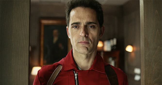 Кино Вопрос: Какое прозвище было у Андреса де Фонойоса в телесериале "Бумажный Дом"?