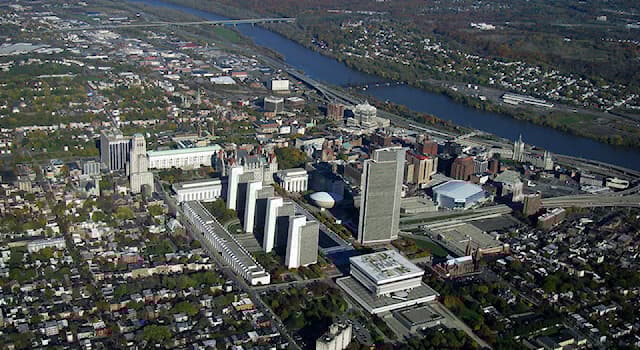 Géographie Question: Quelle est la capitale de l’Etat de New York aux Etats-Unis ?