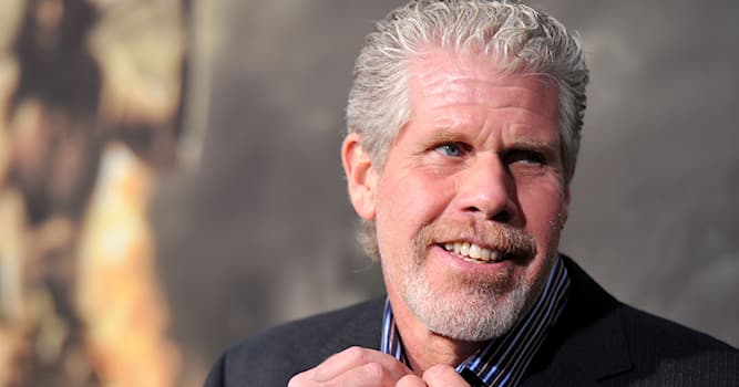 Films et télé Question: Qui est Ron Perlman ?