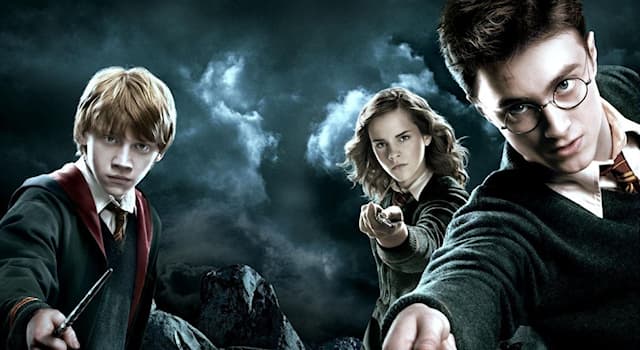 Movies & TV Trivia Question: Which of these film directors has directed the most films in the "Harry Potter" series?