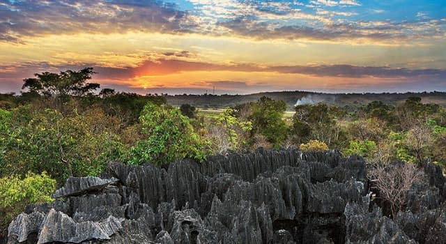 Géographie Question: Dans quel pays se trouve la réserve naturelle intégrale du Tsingy de Bemaraha ?