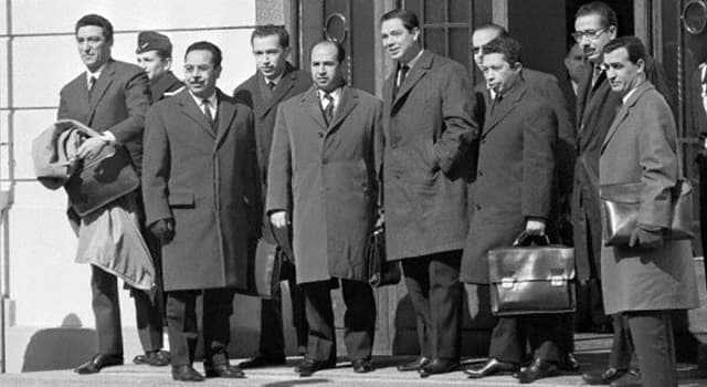 Historia Pregunta Trivia: ¿En qué guerra se firmaron "Los acuerdos de Évian"?