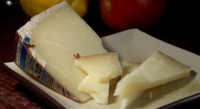 społeczeństwo Pytanie-Ciekawostka: W którym kraju produkowany jest ser Pecorino Romano?