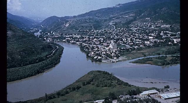 Géographie Question: Quel est ce fleuve qui prend naissance en Turquie, traverse la Géorgie puis l’Azerbaïdjan ?