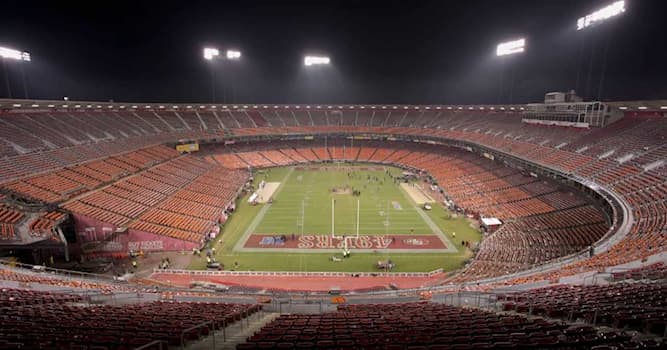 Sport Trivia Question: What is the name of the home stadium of the National Football League's (NFL) Miami Dolphins?