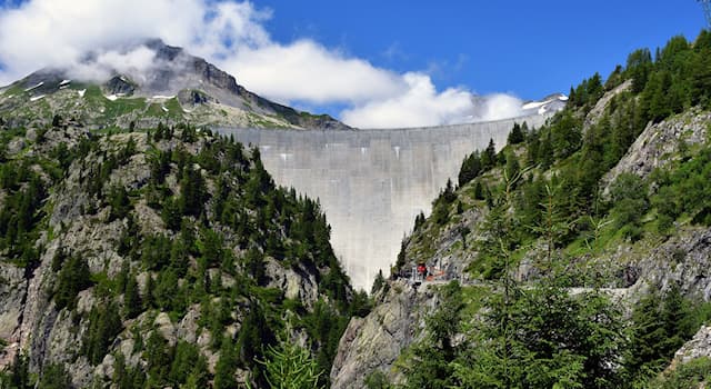 Géographie Question: Dans quel pays se trouve le barrage d’Émosson ?