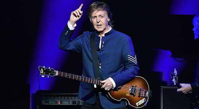 Kültür Trivia Sorusu: Fotoğraftaki şarkıcının adı nedir?