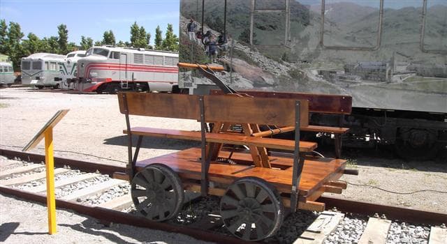 Historia Pregunta Trivia: ¿Qué nombre recibe el vehículo ferroviario usado para el mantenimiento de las vías férreas?