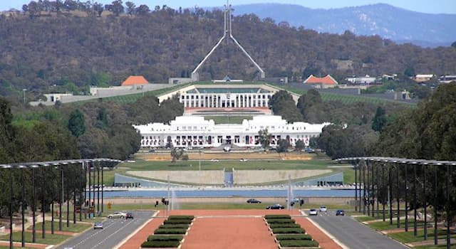 Société Question: Quel est le nom de l'architecte qui a conçu Canberra la capitale de l'Australie ?