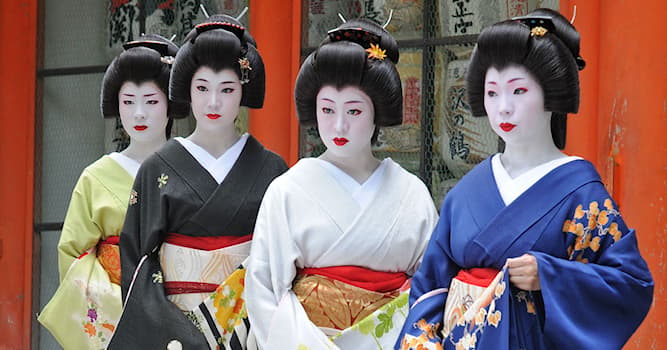 Culture Question: Comment s'appellent ces artistes japonaises du divertissement ?