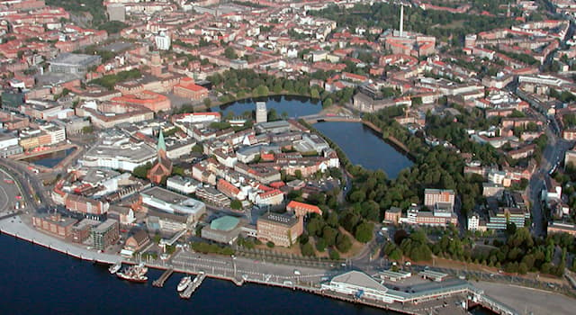 Géographie Question: Dans quel Land allemand se trouve la ville de Kiel ?