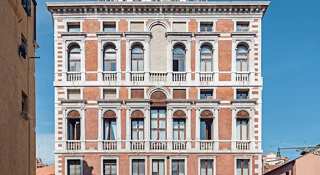 Coğrafya Trivia Sorusu: Palazzo Corner Mocenigo Nerede Bulunur?