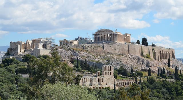 Kultur Wissensfrage: Wo befindet sich die Akropolis von Athen?