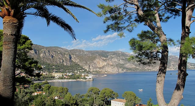 Nature Trivia Question: The Pays de Nice, or Nice Country, is a natural region of which country?