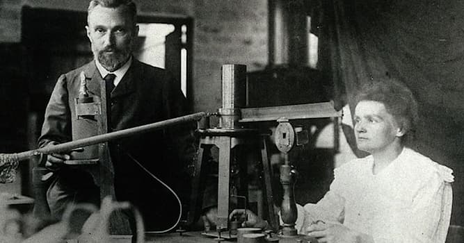 Scienza Domande: Quali elementi chimici hanno scoperto Marie e Pierre Curie?