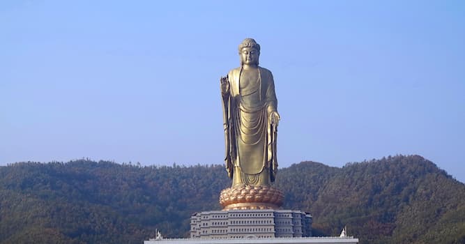 Culture Question: Le Bouddha du Temple de la Source est une statue qu’on peut voir dans quel pays ?
