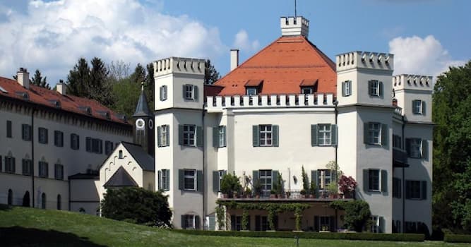 Culture Question: Le château de Possenhofen ou château de Sissi se trouve dans quel pays ?