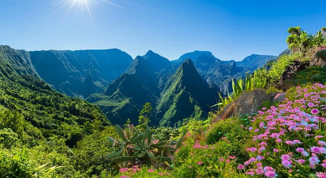 Géographie Question: Le parc national de la Réunion a été créé en quelle année ?