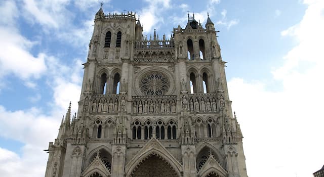 Kultur Wissensfrage: In welchem Land befindet sich die Kathedrale von Amiens?