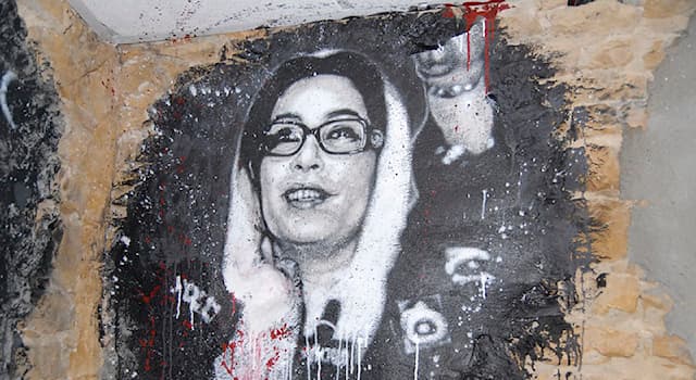 Cronologia Domande: Benazir Bhutto è stata la prima donna Primo Ministro di quale Paese?