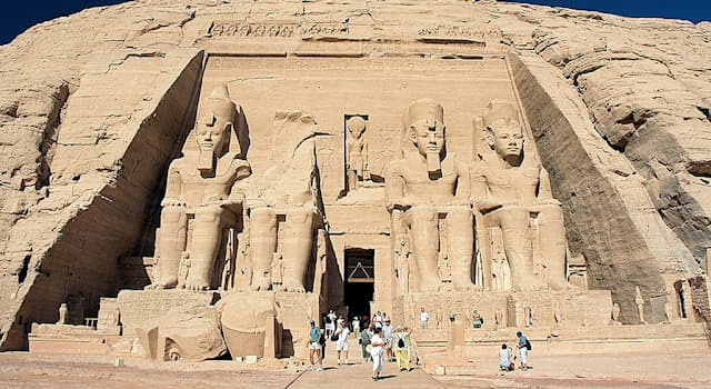 Cultura Domande: Dove si trova il complesso del tempio di Abu Simbel?