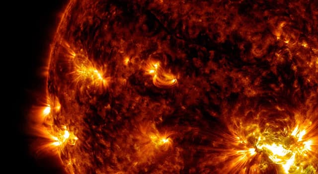 Science Trivia Question: What is the composition of the Sun?