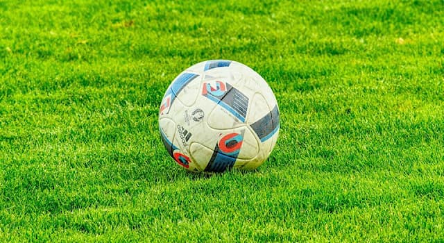 Deporte Pregunta Trivia: ¿Los fans de qué futbolista fundaron en 1998 un movimiento religioso en su honor?