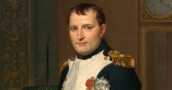 Histoire Question: A l'école militaire, quel surnom donnait-on à Napoléon Bonaparte pour se moquer de son accent ?