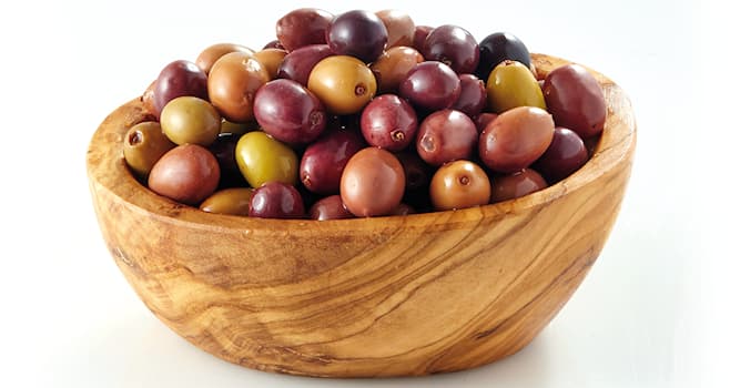Nature Question: A quoi est due la différence de couleur entre les olives vertes et les olives noires ?