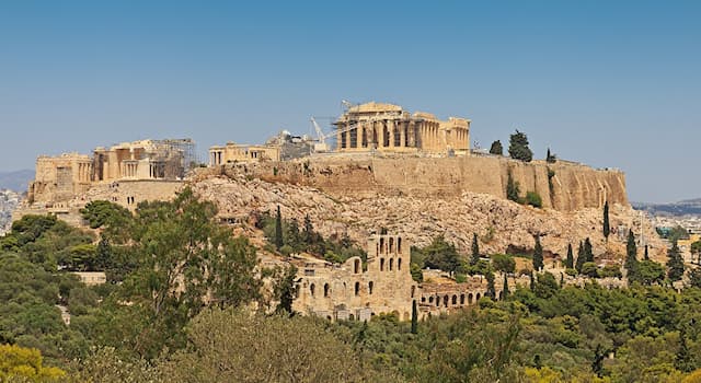 Kültür Trivia Sorusu: Atina Akropolisi hangi ülkede bulunur?