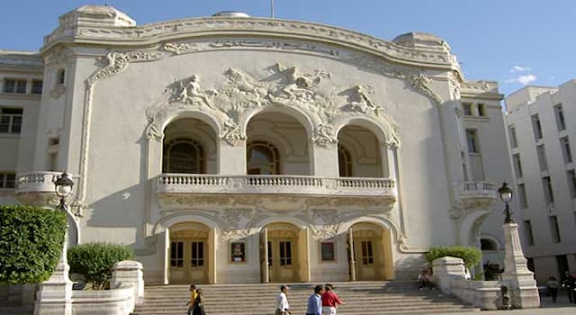 Culture Question: En quelle année a été inauguré le Théâtre municipal de Tunis ?