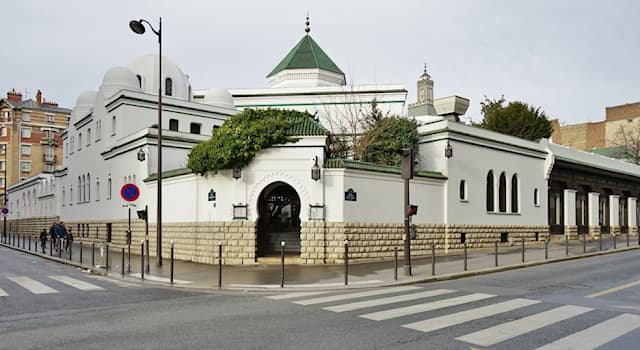 Histoire Question: Pourquoi a été construite la Grande Mosquée de Paris ?