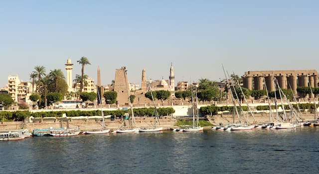 Géographie Question: Quel fleuve traverse la ville de Louxor en Egypte ?