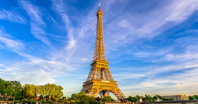 Culture Question: Si vous allez au 2e étage de la tour Eiffel en prenant les escaliers, combien de marches monterez-vous ?