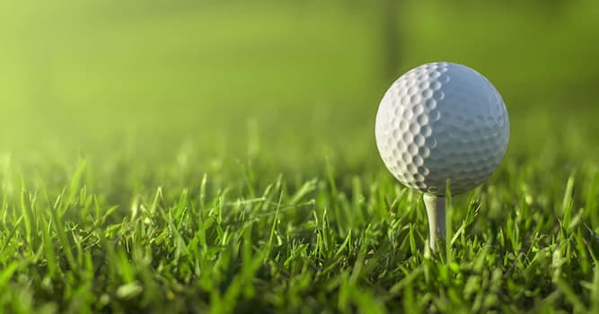 sport Pytanie-Ciekawostka: W jakim celu na powierzchni piłeczki golfowej znajdują się wgłębienia?