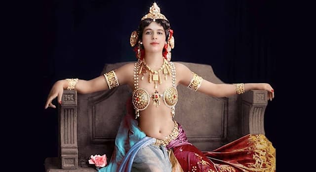 historia Pytanie-Ciekawostka: Mata Hari, znana ze swoich erotycznych tańców, została zabita przez pluton egzekucyjny za udział w czym?