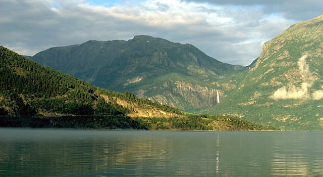 Geografia Pytanie-Ciekawostka: Najdłuższy fiord Europy to?