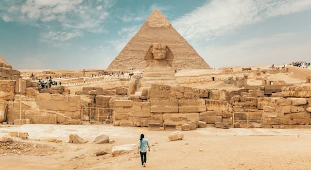 Geografia Domande: Le Piramidi di Giza sono vicine a quale città?