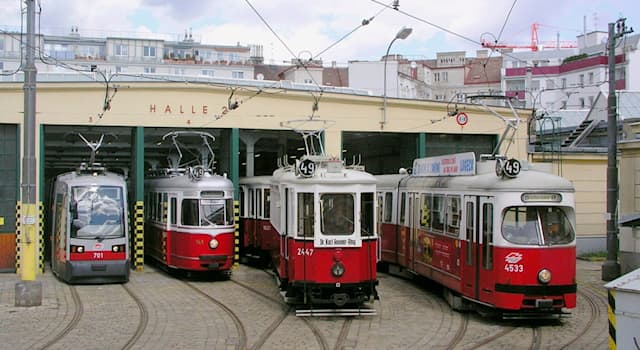 Kultura Pytanie-Ciekawostka: W którym z podanych miast nigdy nie istniała sieć tramwajowa?